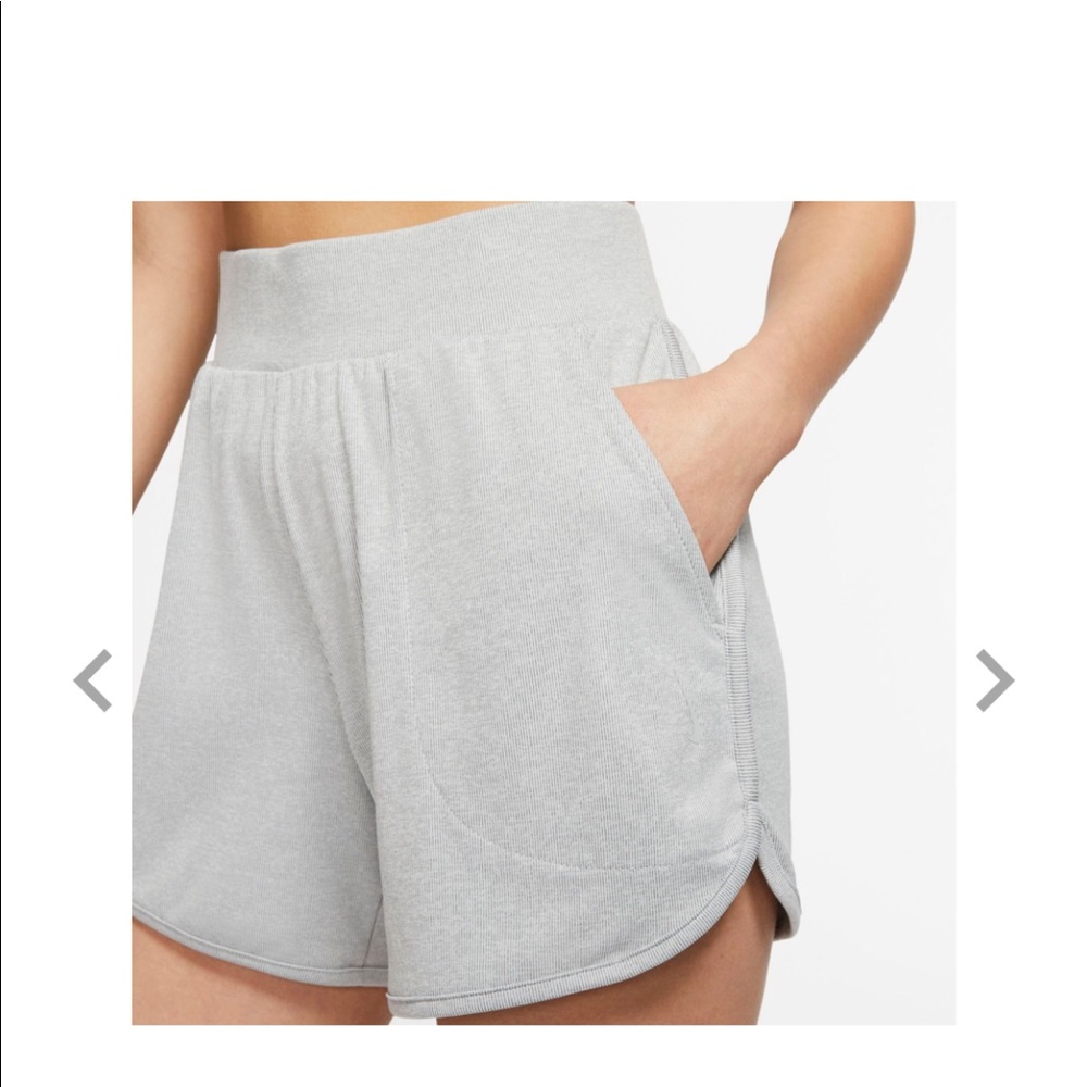 Nike Ribbed Yoga Short